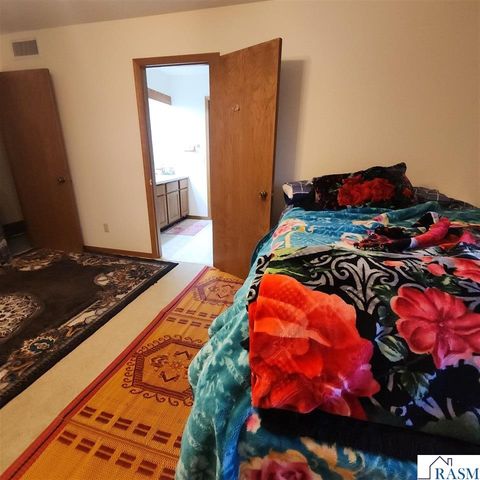 111 Hosanna Court, Mankato, MN 56001