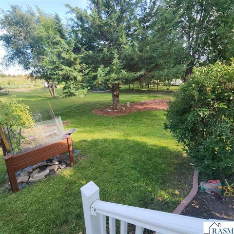 111 Hosanna Court, Mankato, MN 56001