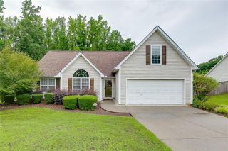 387 Joshua Way, Hoschton, GA 30548