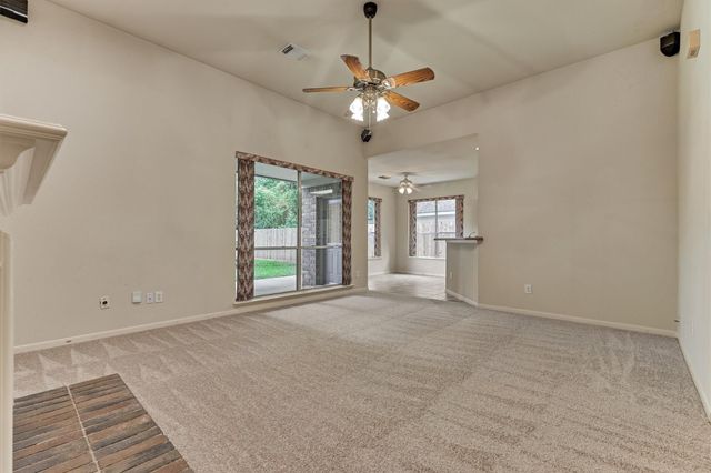 38 Tranquil Glade Place, The Woodlands, TX 77381