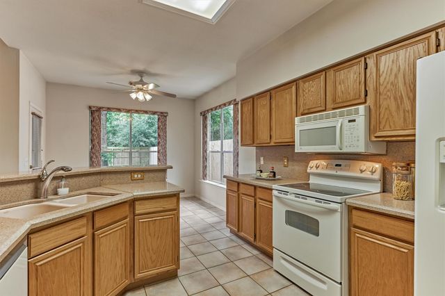 38 Tranquil Glade Place, The Woodlands, TX 77381