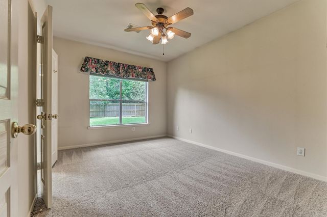 38 Tranquil Glade Place, The Woodlands, TX 77381