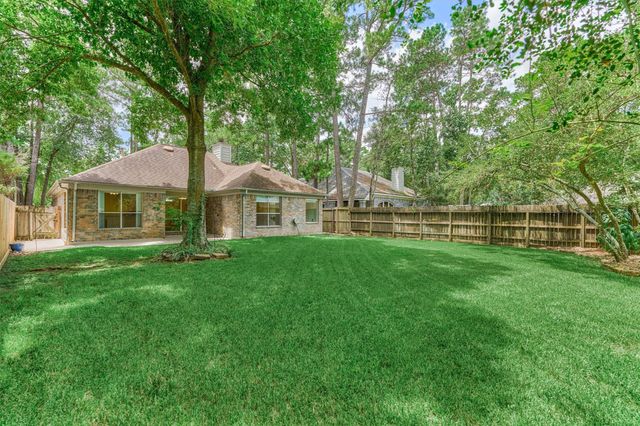 38 Tranquil Glade Place, The Woodlands, TX 77381