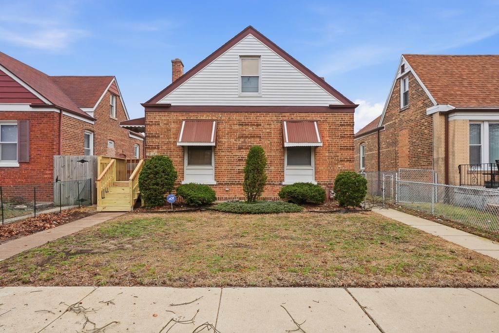 10941 S Avenue C, Chicago, IL 60617