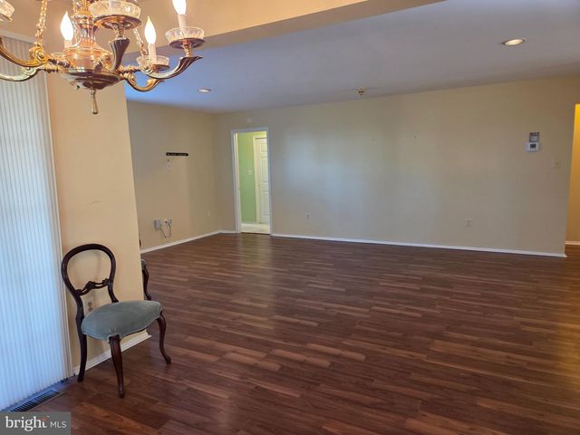 7 DANIEL WEBSTER AVE #B, Monroe Township, NJ 08831