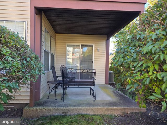 7 DANIEL WEBSTER AVE #B, Monroe Township, NJ 08831