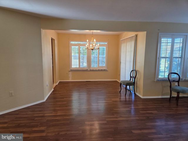 7 DANIEL WEBSTER AVE #B, Monroe Township, NJ 08831