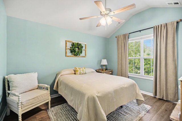 414 Manor Row, Pleasant View, TN 37146