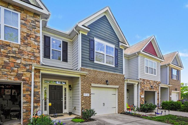 414 Manor Row, Pleasant View, TN 37146