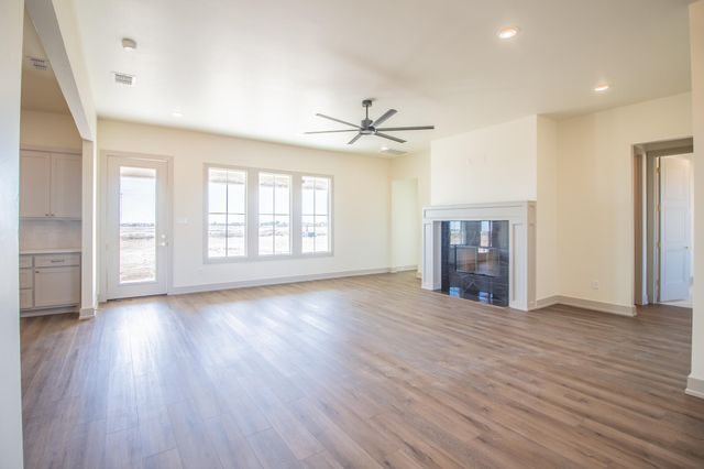 1009 County Rd 7715, Lubbock, TX 79423