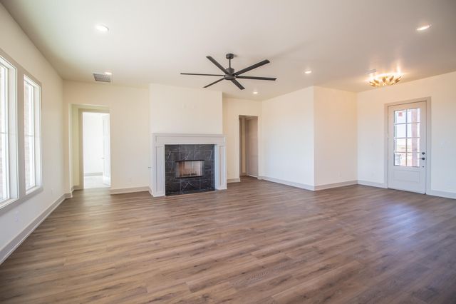 1009 County Rd 7715, Lubbock, TX 79423