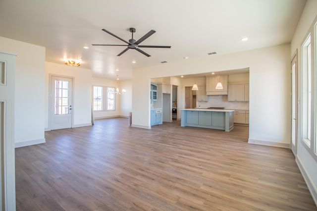 1009 County Rd 7715, Lubbock, TX 79423