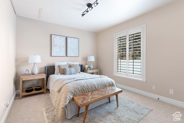 2221 E FISHER LN, Salt Lake City, UT 84109