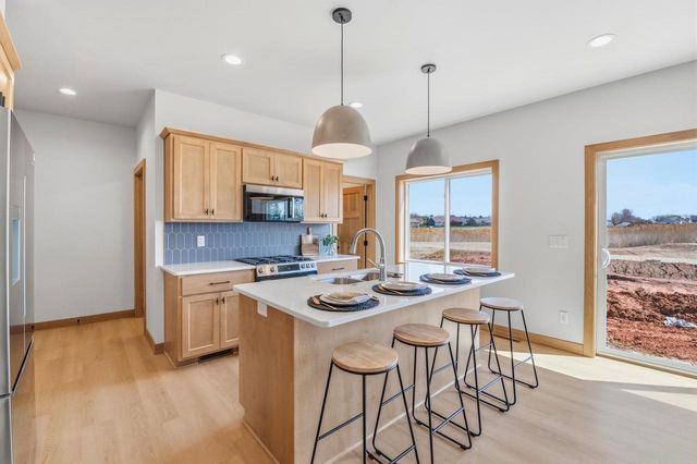 1849 LONDON ROAD, Green Bay, WI 54311