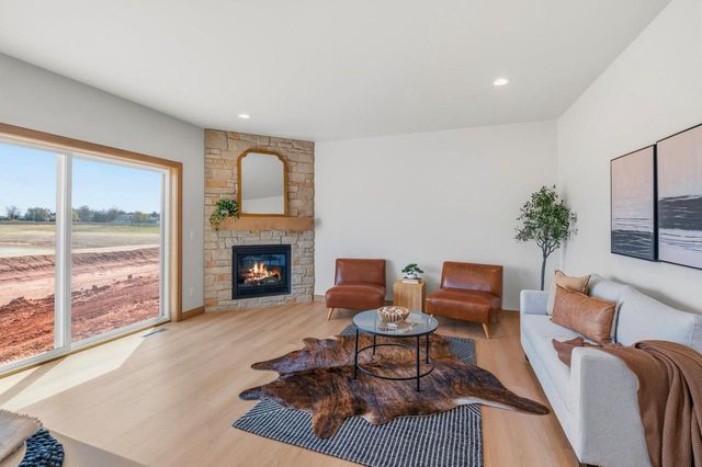 1849 LONDON ROAD, Green Bay, WI 54311