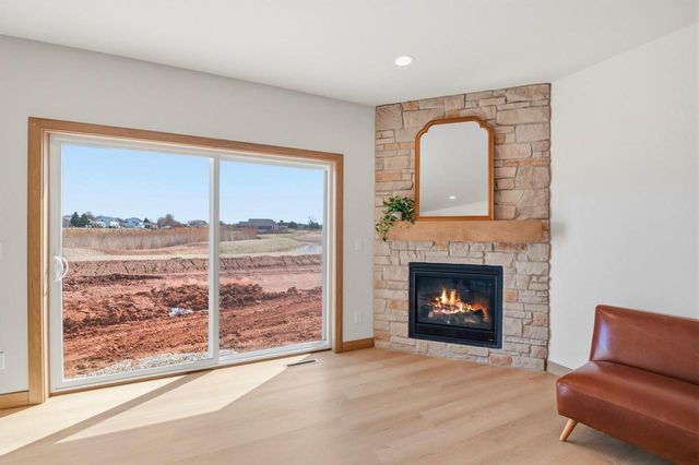 1849 LONDON ROAD, Green Bay, WI 54311