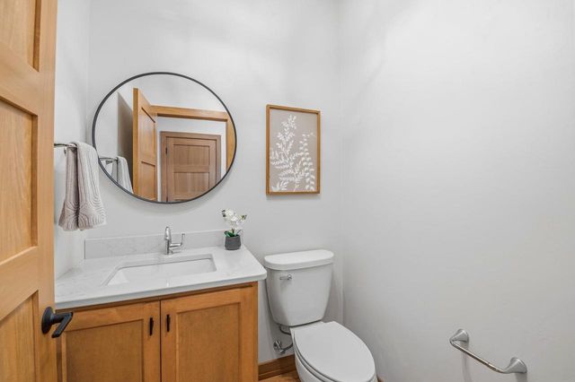 1849 LONDON ROAD, Green Bay, WI 54311