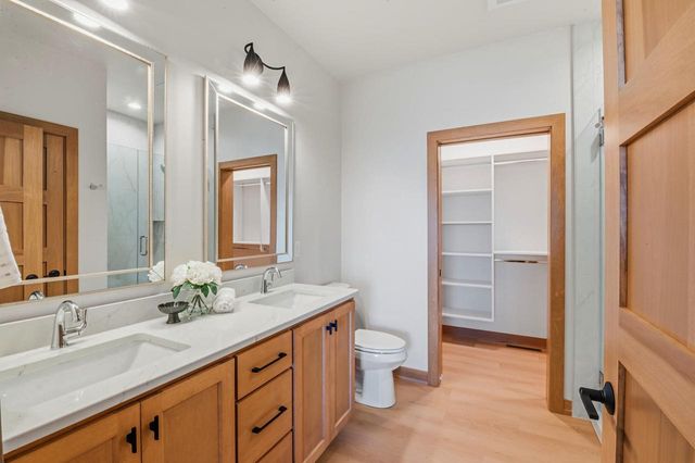 1849 LONDON ROAD, Green Bay, WI 54311