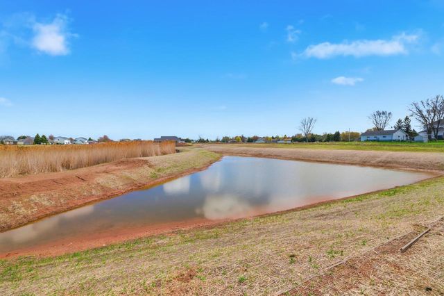 1849 LONDON ROAD, Green Bay, WI 54311