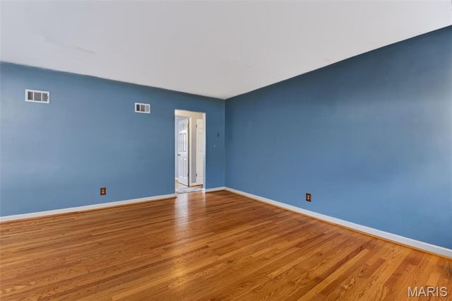 6617 E Yorkshire Drive, Affton, MO 63123