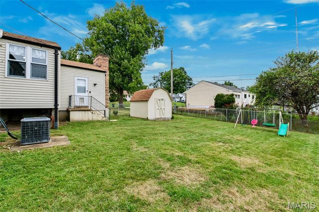 6617 E Yorkshire Drive, Affton, MO 63123