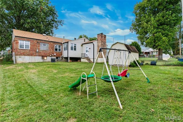 6617 E Yorkshire Drive, Affton, MO 63123