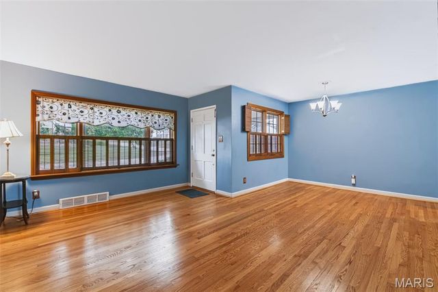 6617 E Yorkshire Drive, Affton, MO 63123