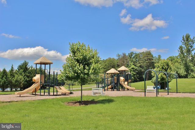 11608 LONGSTREET DR, Spotsylvania, VA 22551