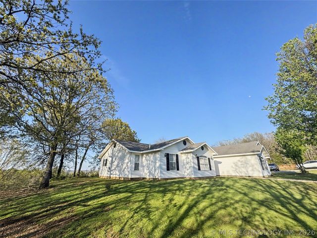 7840 W Wildflower Lane, Hulbert, OK 74441