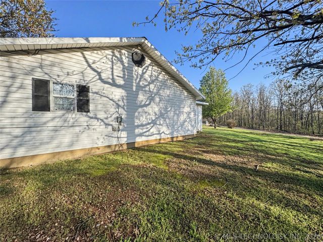 7840 W Wildflower Lane, Hulbert, OK 74441