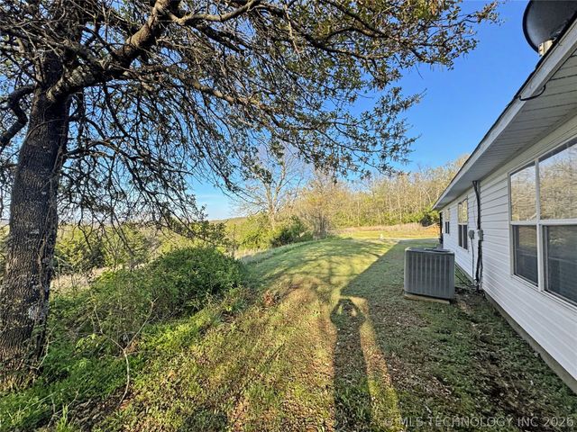 7840 W Wildflower Lane, Hulbert, OK 74441