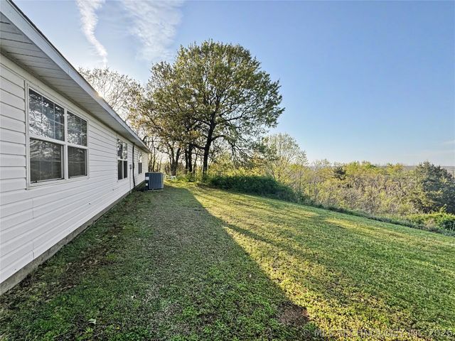 7840 W Wildflower Lane, Hulbert, OK 74441