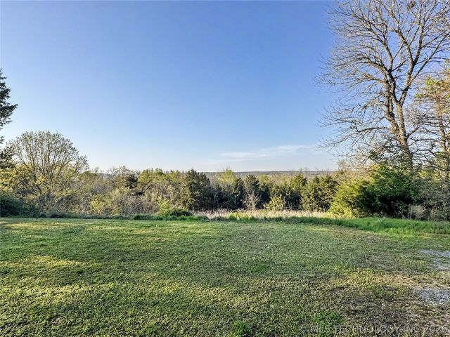 7840 W Wildflower Lane, Hulbert, OK 74441