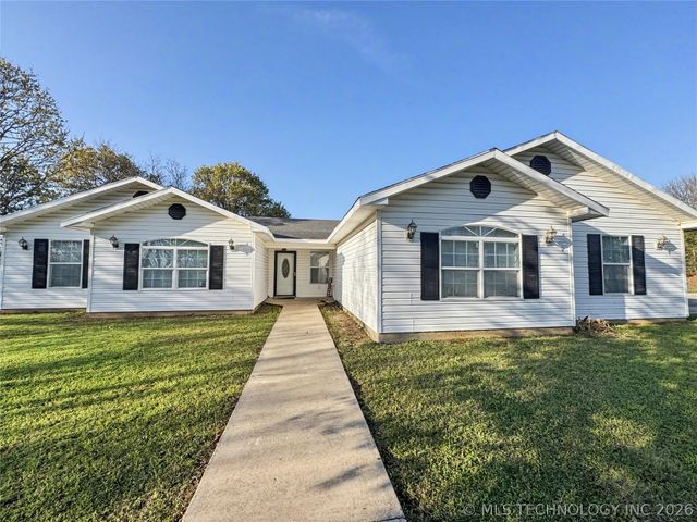 7840 W Wildflower Lane, Hulbert, OK 74441