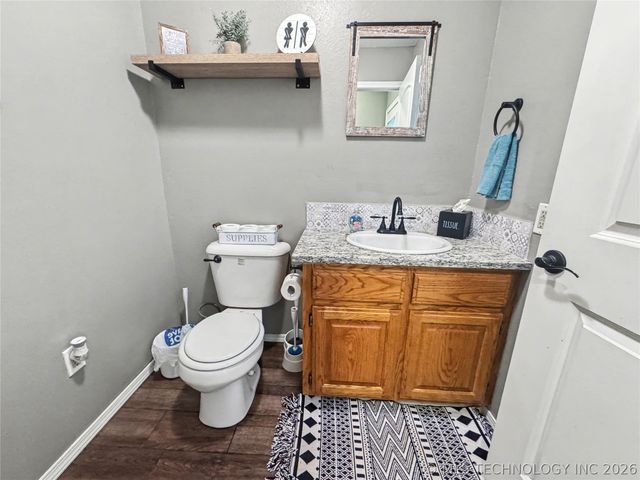 7840 W Wildflower Lane, Hulbert, OK 74441