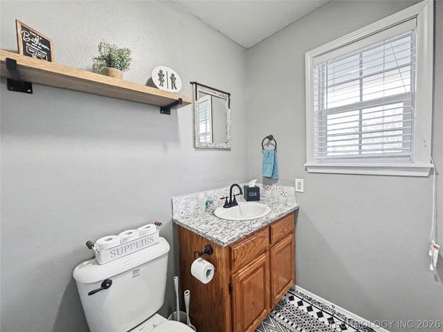 7840 W Wildflower Lane, Hulbert, OK 74441