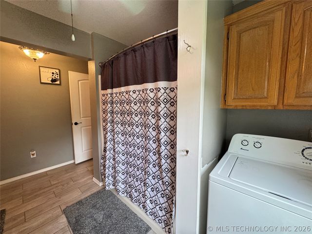 7840 W Wildflower Lane, Hulbert, OK 74441