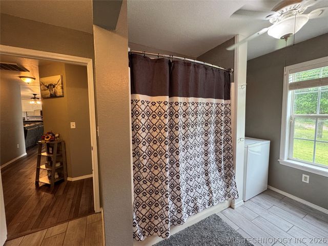 7840 W Wildflower Lane, Hulbert, OK 74441