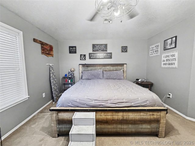 7840 W Wildflower Lane, Hulbert, OK 74441