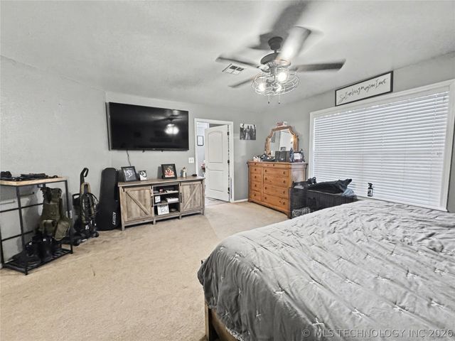 7840 W Wildflower Lane, Hulbert, OK 74441