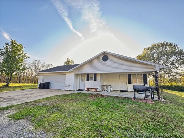 7840 W Wildflower Lane, Hulbert, OK 74441