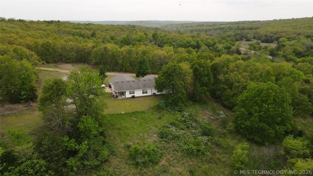 7840 W Wildflower Lane, Hulbert, OK 74441