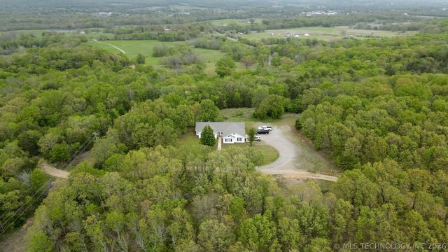 7840 W Wildflower Lane, Hulbert, OK 74441