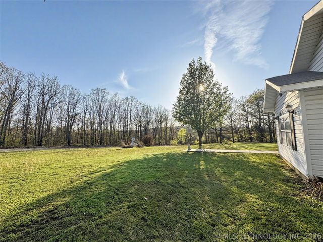 7840 W Wildflower Lane, Hulbert, OK 74441