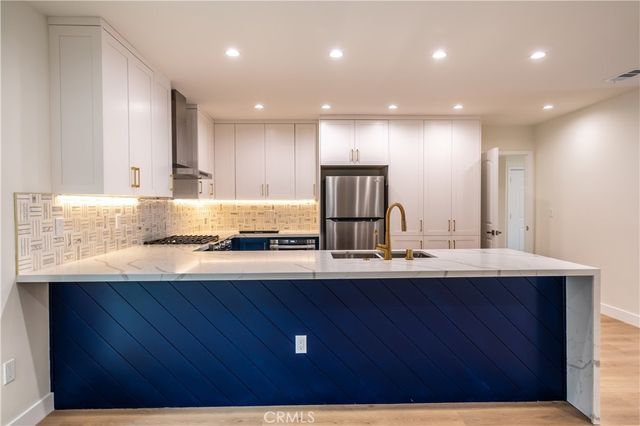 3362 Bellota, Los Angeles, CA 90027