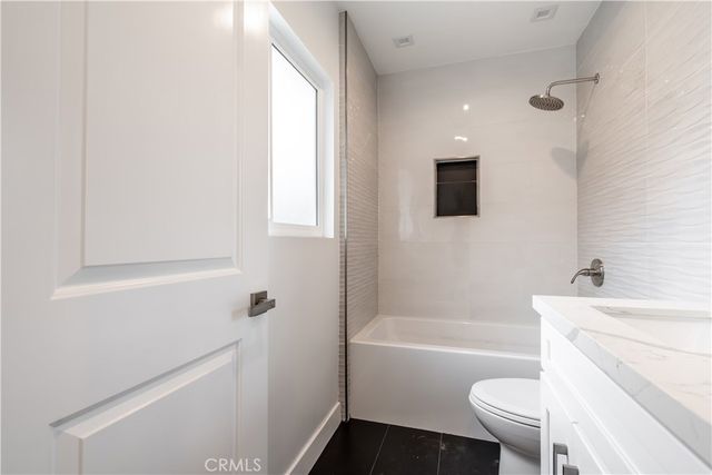 3362 Bellota, Los Angeles, CA 90027