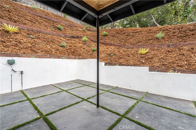 3362 Bellota, Los Angeles, CA 90027