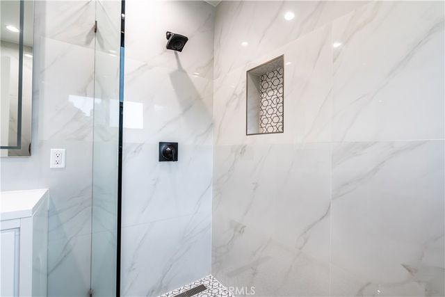 3362 Bellota, Los Angeles, CA 90027