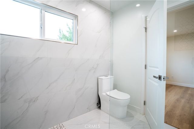 3362 Bellota, Los Angeles, CA 90027
