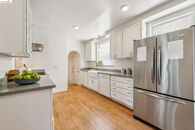 1643 Walnut St, Berkeley, CA 94709